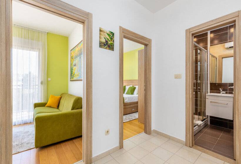 آپارتمان 1 خوابه, Apart Hotel Ms Katunjanin
