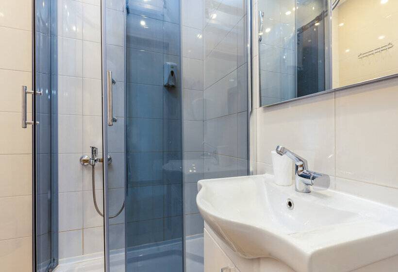 آپارتمان 1 خوابه, Apart Hotel Ms Katunjanin