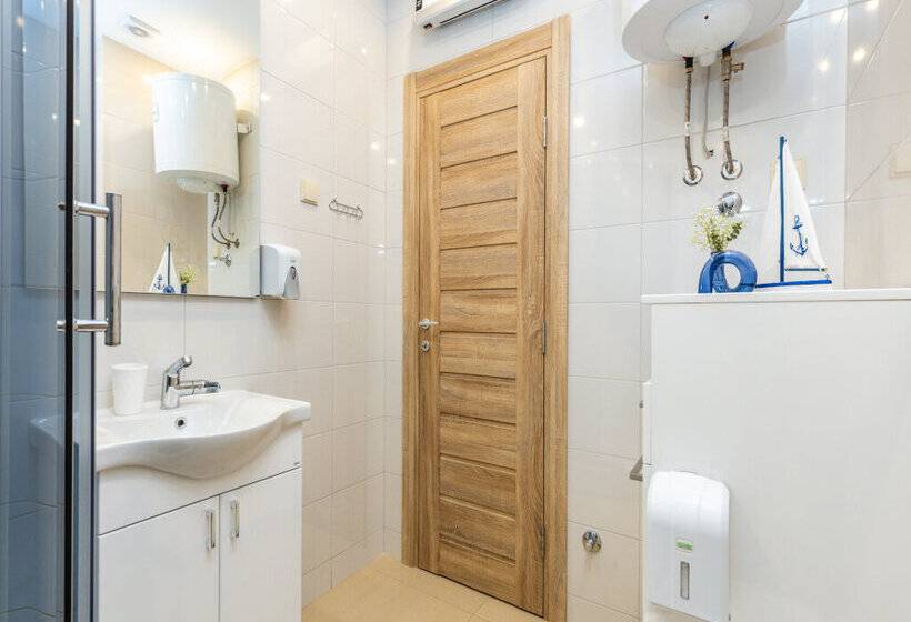 آپارتمان 1 خوابه, Apart Hotel Ms Katunjanin