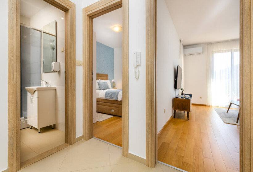 آپارتمان 1 خوابه, Apart Hotel Ms Katunjanin