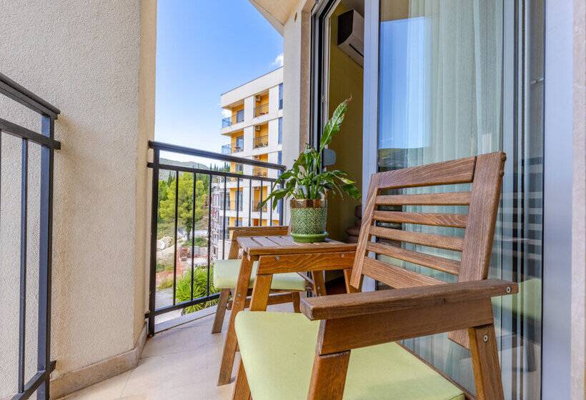 آپارتمان 1 خوابه, Apart Hotel Ms Katunjanin