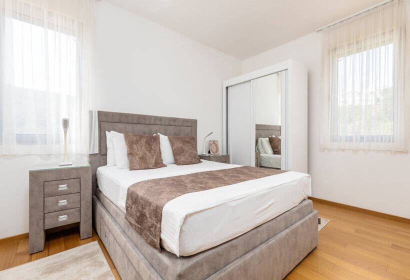 آپارتمان 3 خوابه, Apart Hotel Ms Katunjanin
