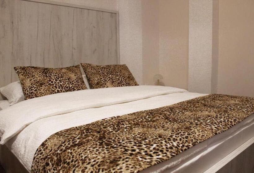 آپارتمان 2 خوابه, Villa Grande