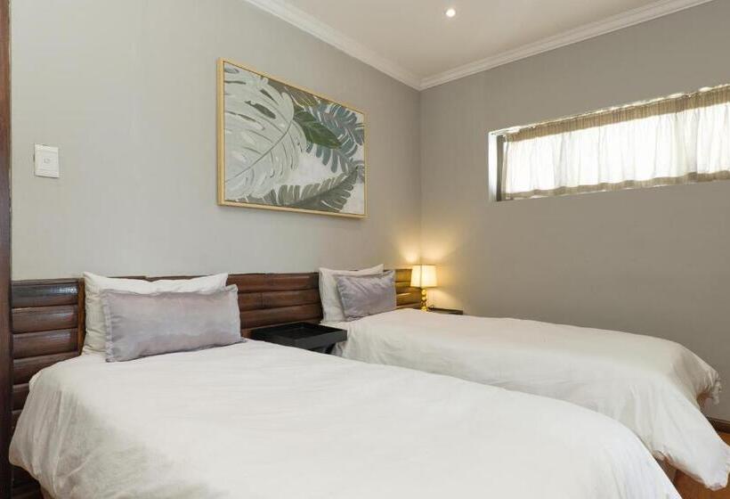 Family Suite, Royal Palms Guest House