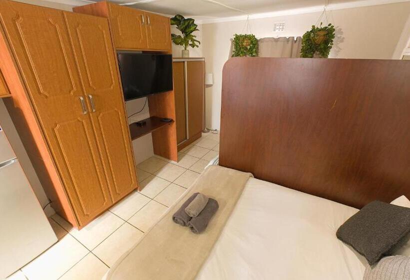 Семейный Номер, Royal Palms Guest House