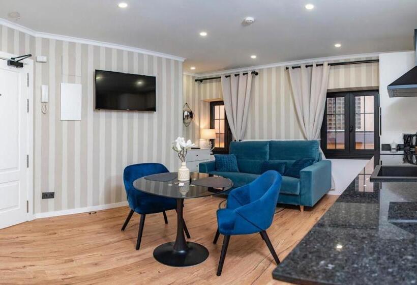 דירת חדר, Breeze Aparthotel By Parrot`s House