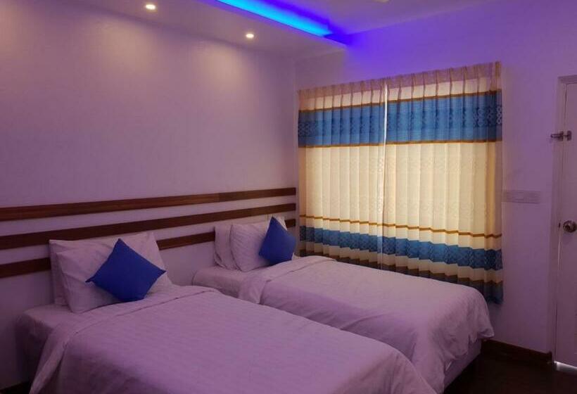 اتاق لوکس یک تخته, Hudhuvelimaldives