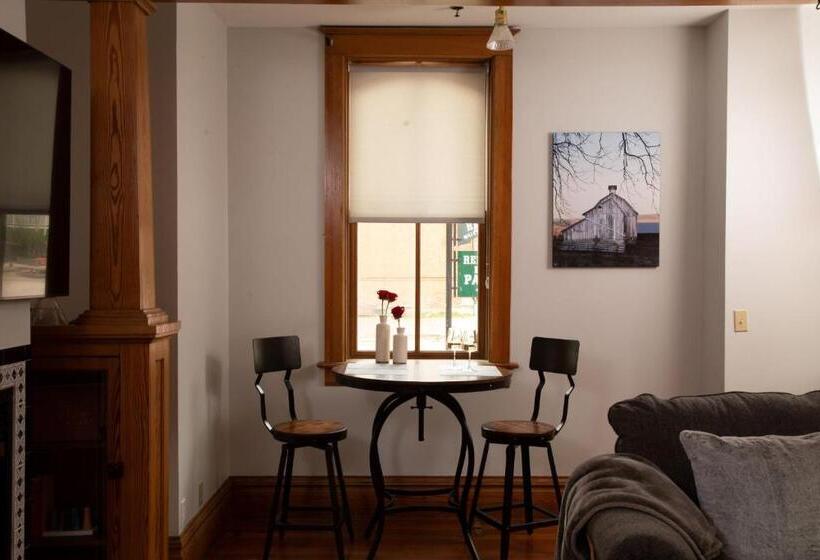 프레지덴셜 스위트, Riverboat Suites