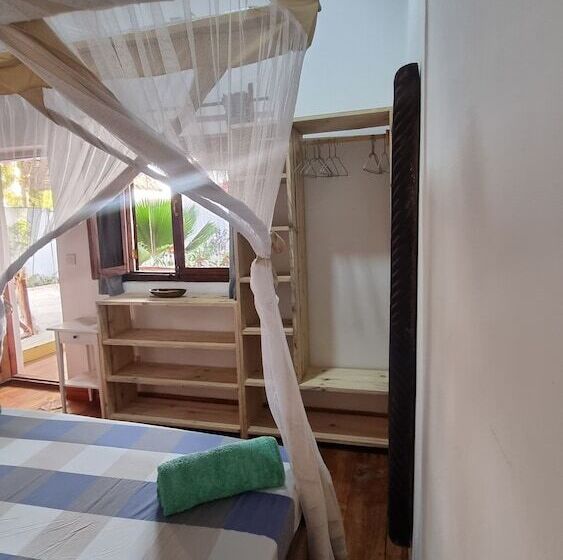 Economy Triple Room, Salama & Mbuyuni Bungalows