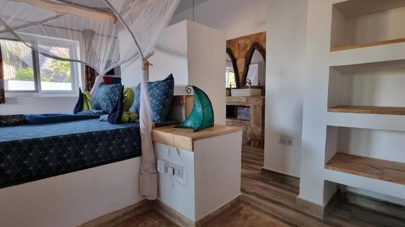 بانگلوی لوکس, Salama & Mbuyuni Bungalows