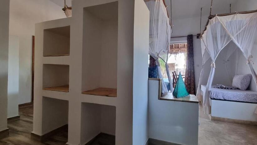 بانگلوی لوکس, Salama & Mbuyuni Bungalows