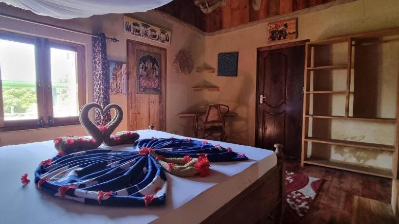 اتاق اکونومی, Salama & Mbuyuni Bungalows