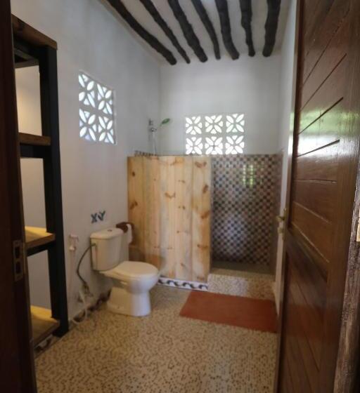 بانگلوی استاندارد 2 خوابه, Salama & Mbuyuni Bungalows