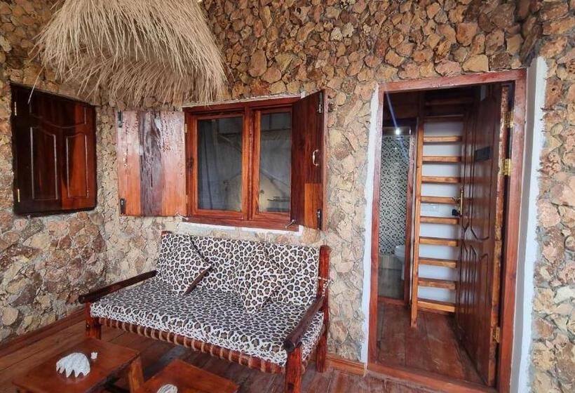 Economy Triple Room, Salama & Mbuyuni Bungalows