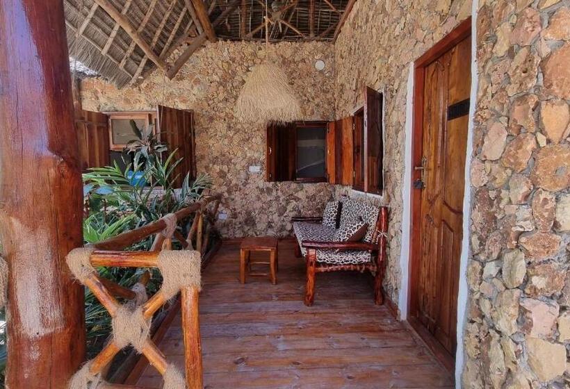 Economy Triple Room, Salama & Mbuyuni Bungalows