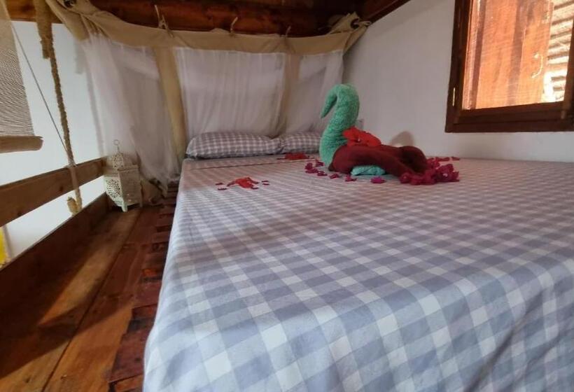 Economy Triple Room, Salama & Mbuyuni Bungalows