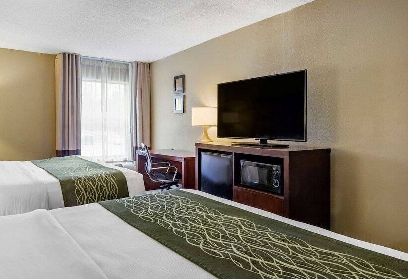 带大床的标准间, Clarion Pointe Apex Holly Springs