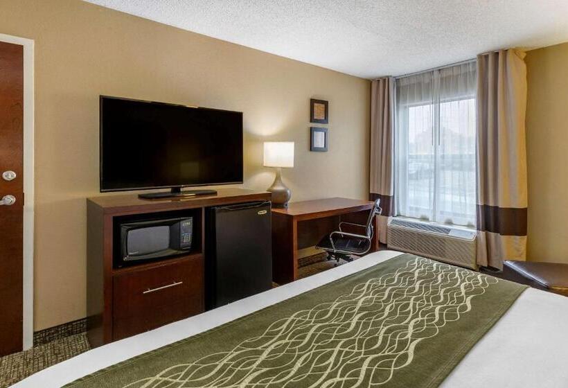 带大床的标准间, Clarion Pointe Apex Holly Springs