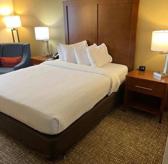 اتاق استاندارد, Wingate By Wyndham Pittsburgh West Mifflin