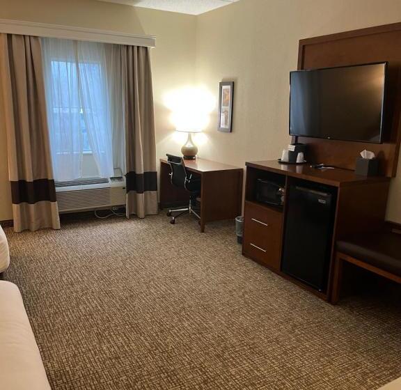 سوییت, Wingate By Wyndham Pittsburgh West Mifflin