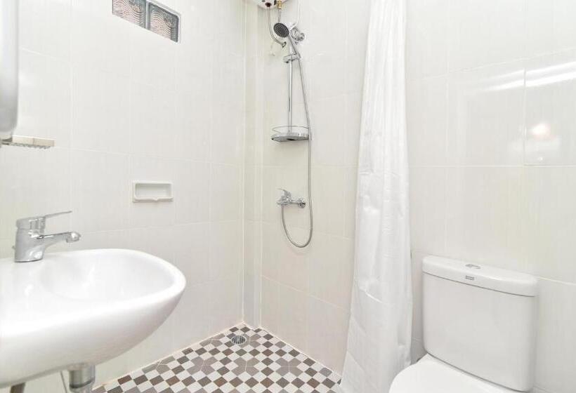 Номер Стандарт, Reddoorz Plus Near Jalan Imam Bonjol Denpasar
