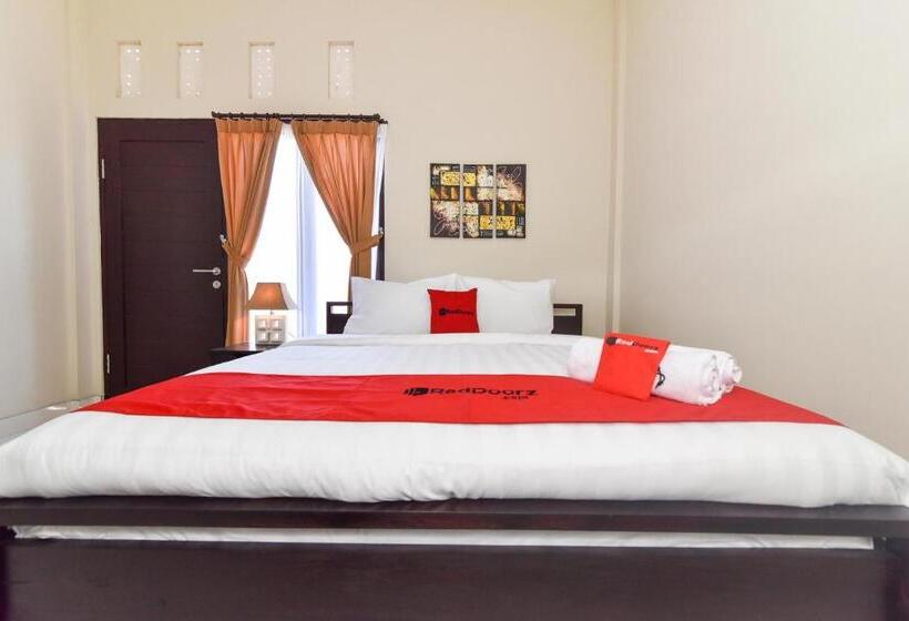 Номер Стандарт, Reddoorz Plus Near Jalan Imam Bonjol Denpasar