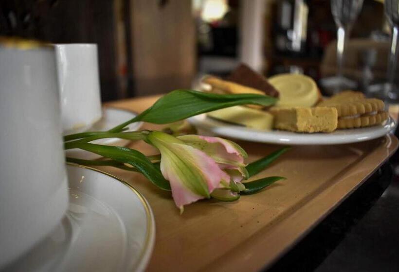 디럭스 룸 킹사이즈 침대, Tlc Exmouth Bed And Breakfast