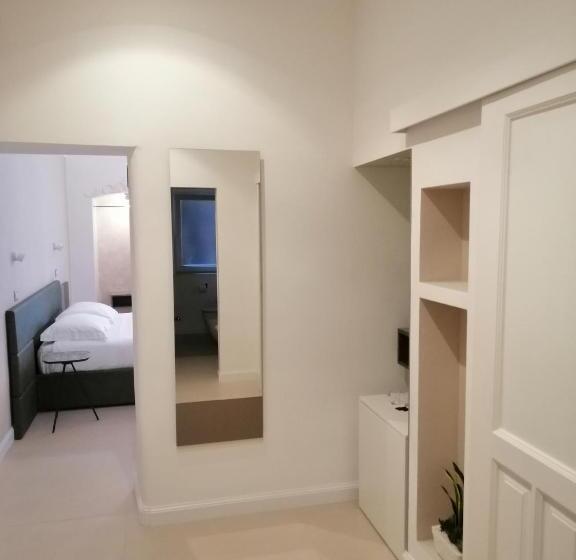 اتاق لوکس, Bari 102