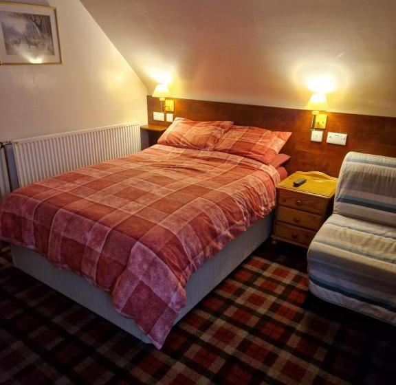 Quarto Estandar Vista Montanha, Creag Meggan