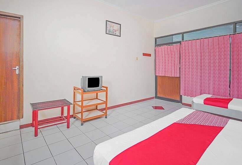 סוויטה משפחתית, Lie Mas Prigen Pasuruan Mitra Reddoorz
