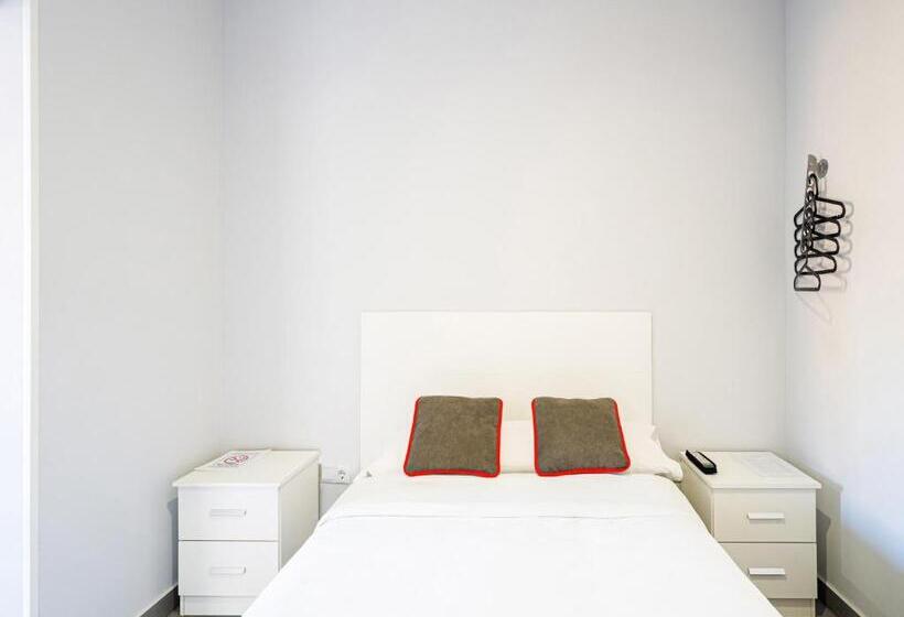 스탠다드 트리플 룸, Hostal Jireh