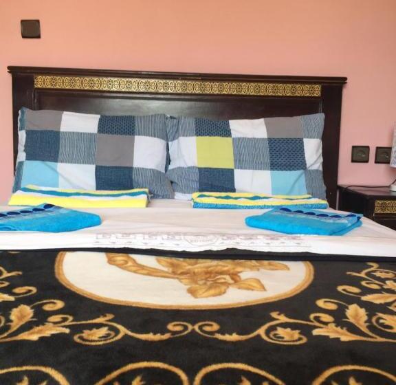 Номер Стандарт Вид на Сад, Tanja Lucia Hostel