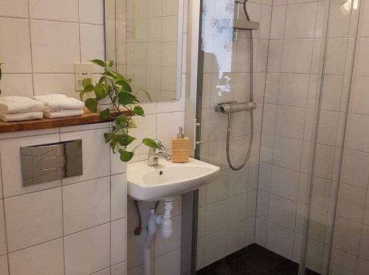 Номер Стандарт Индивидуальный, Smålandsstenar Hotell