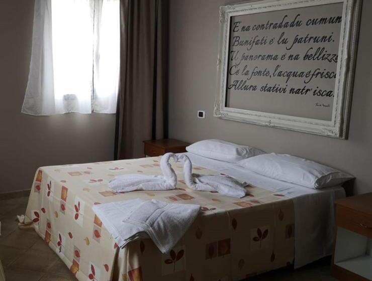 اتاق استاندارد چهار تخته, Azienda Agrituristica La Fonte