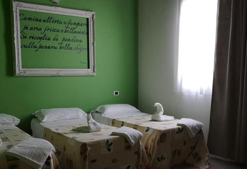 اتاق ساده سه‌ نفره, Azienda Agrituristica La Fonte