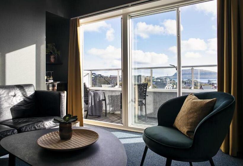 سوئیت با بالکن, 62n Hotel   City Center