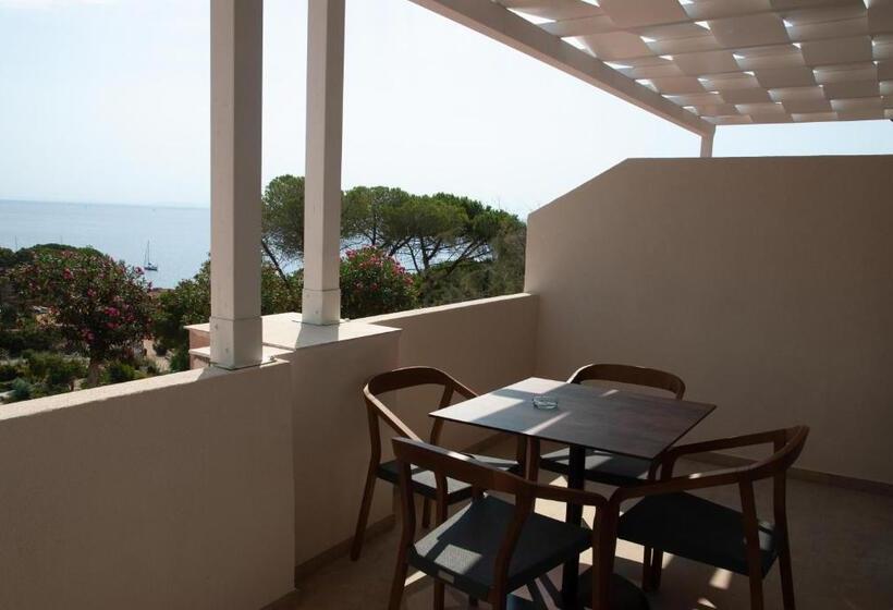 آپارتمان 1 خوابه با چشم‌انداز دریا, Resort Capo Bianco