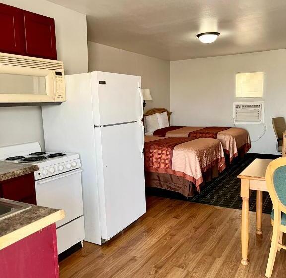 Номер Стандарт 2 Двуспальные Кровати, Chief Motel