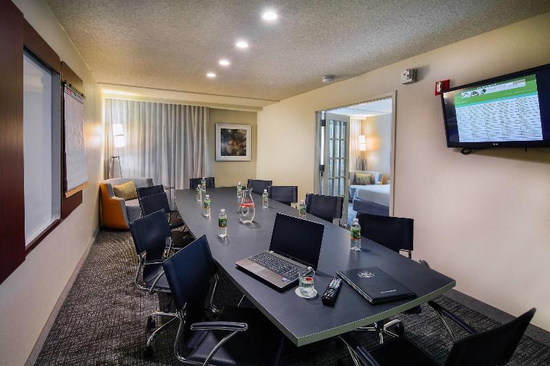 Люкс Executive Кровать Кинг, Courtyard By Marriott Dallas Dfw Airport North/irving