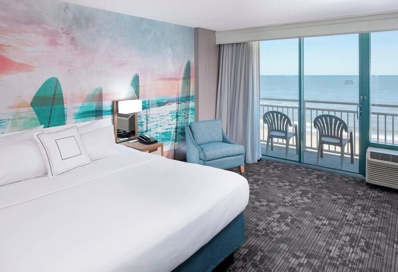 سوییت با چشم‌انداز دریا, Courtyard Virginia Beach Oceanfront/south