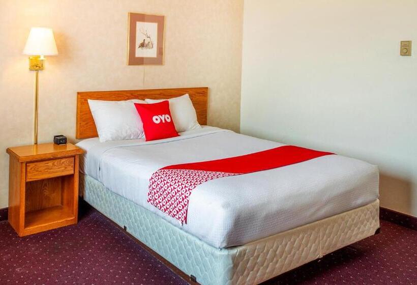 Номер Премиум, OYO Hotel Shelby MT Hwy 2 & I-15