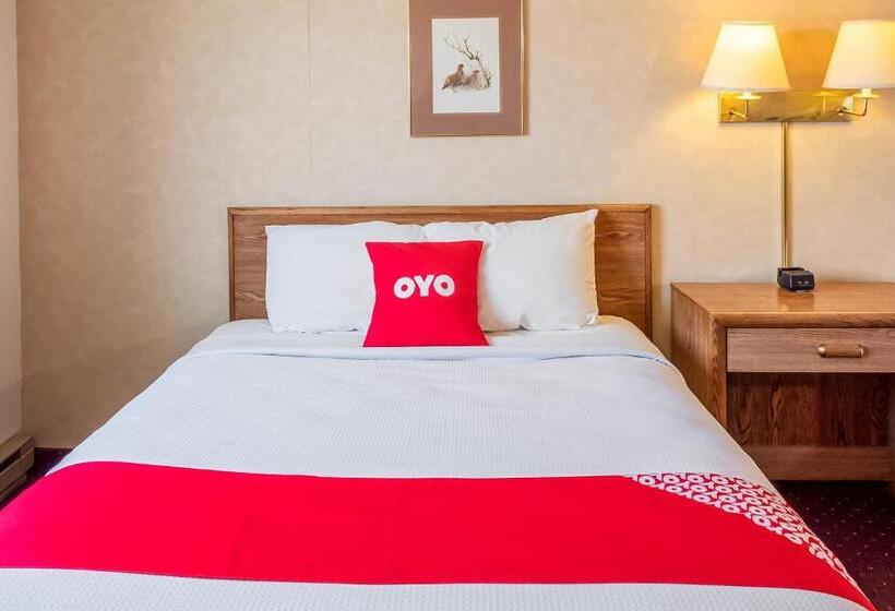 Номер Премиум, OYO Hotel Shelby MT Hwy 2 & I-15