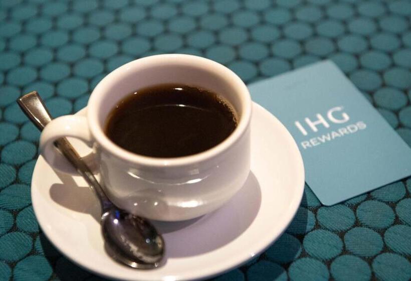 デラックスルーム, Crowne Plaza Cabana Hotel, An Ihg