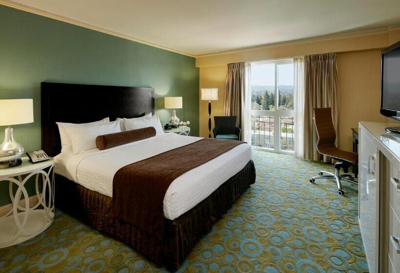 身障者適用キングサイズベッドルーム, Crowne Plaza Cabana Hotel, An Ihg
