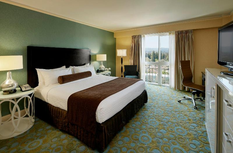 身障者適用キングサイズベッドルーム, Crowne Plaza Cabana Hotel, An Ihg