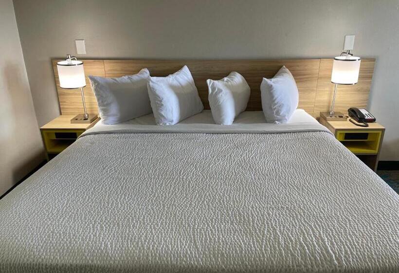 غرفة قياسية سرير كينج, Days Inn By Wyndham Temple