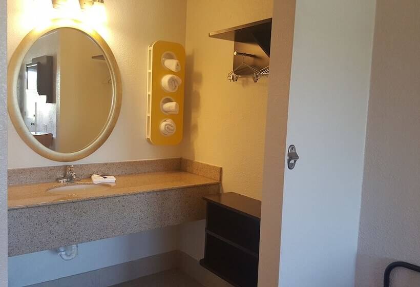 Номер Стандарт 2 Двуспальные Кровати, Motel 6columbus, Oh  Osu