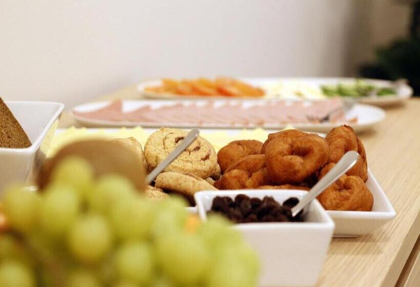 اتاق استاندارد با سرویس بهداشتی مشترک, Kef Guesthouse By Keflavík Airport