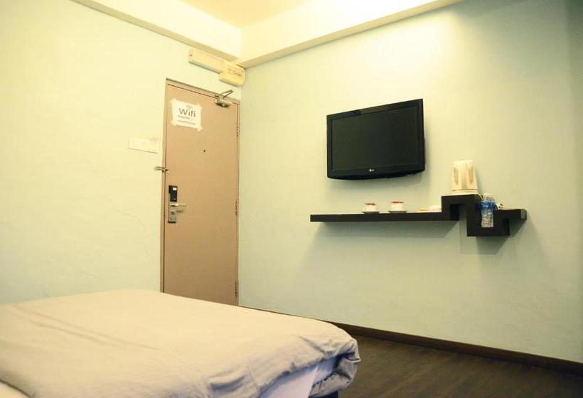 Quarto Estandar, Newland