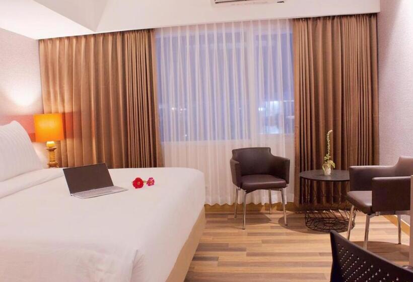 Номер Deluxe Кровать Кинг, Suni Sentani   Managed By East Season